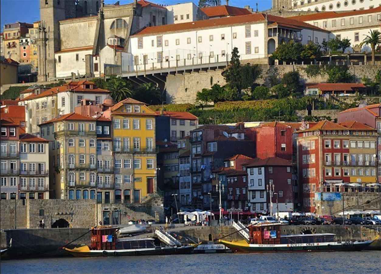 Porto National Theatre Trendy Houses Exterior foto